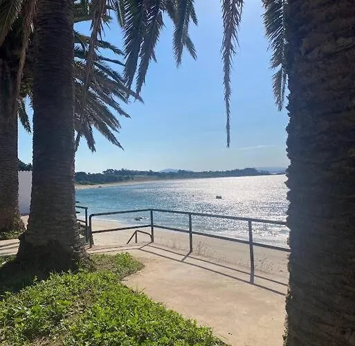 Διαμέρισμα Piso A Pie De Playa - A Corna *